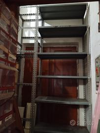 scaffalatura robusta 