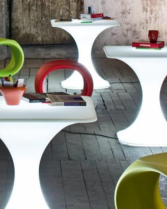 Tavolino luminoso Milo Serralunga