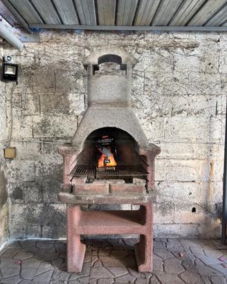 BARBECUE fisso a legna e carbonella