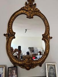 Specchio antico in Legno
