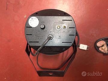 Faro led strobo più due morsetti professionali 