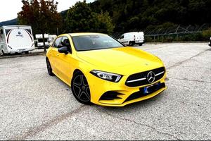 Mercedes A200d AMG PREMIUM – GIALLO UNICO full