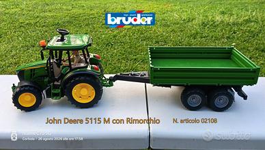 BRUDER John Deere 5115 M con Rimorchio