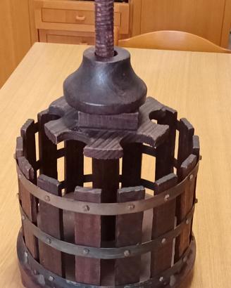 Torchio antico in legno