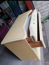 comodini e como con specchio- camera da letto