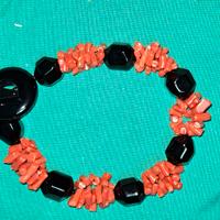bracciale corallo e onice nero