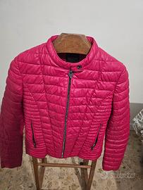 Giacca GUESS Trapuntata Fucsia –