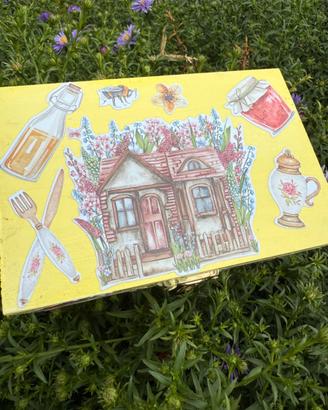 Decoupage scatola