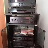 Stereo vintage no lettore dischi.