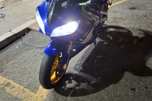 Yamaha R1 2001