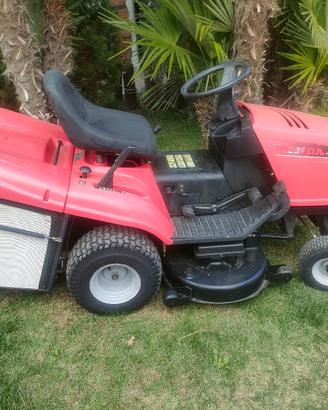 Trattorino tosaerba HONDA 2213