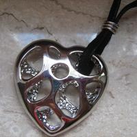 Ciondolo a forma di cuore