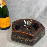 RARO posacenere Veuve Clicquot in ceramica