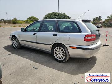 VOLVO V40 SW 645 2.0 136CV 95-04 -ricambi