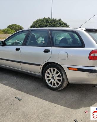 VOLVO V40 SW 645 2.0 136CV 95-04 -ricambi