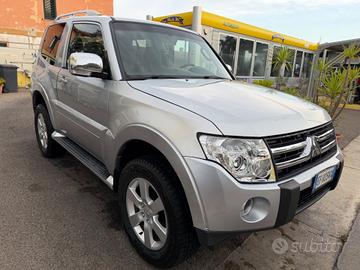 Mitsubishi Pajero 3.2 DI-D 160Cv Manuale