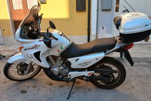 Moto Honda Transalp 650-2005