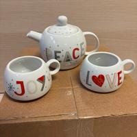 Set tazze da tè con teiera