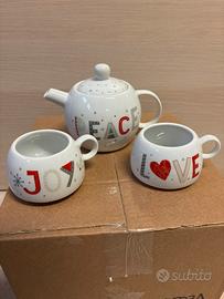 Set tazze da tè con teiera