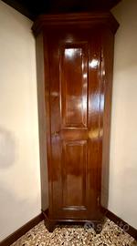 Mobile Libreria cantonale ad angolo con ripiani