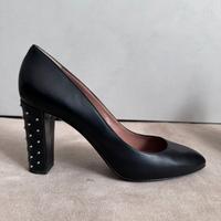 Pollini nere con borchie 39,5 tacco largo nuove