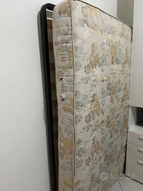 Materasso e rete matrimoniale