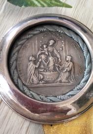 immagine sottovetro la Vergine di Pompei