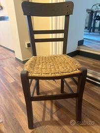 Sedie in legno e corda