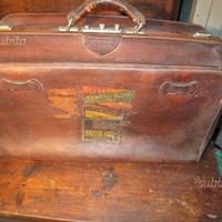 Antica borsa valigia pelle