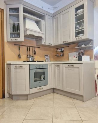 Cucina LUBE di campionatura del 2012 a 3500€