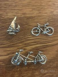 Modelli in miniatura in argento.