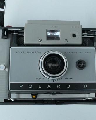 POLAROID AUTOMATIC 230