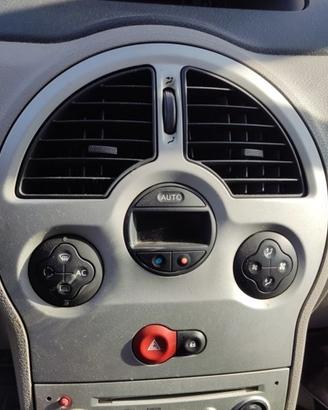 Bocchetta clima centrale RENAULT MODUS del 2005
