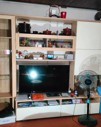 mobile sala e credenza 
