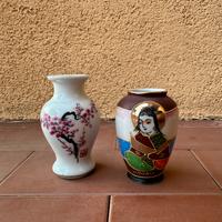 Piccoli vasetti in stile orientale