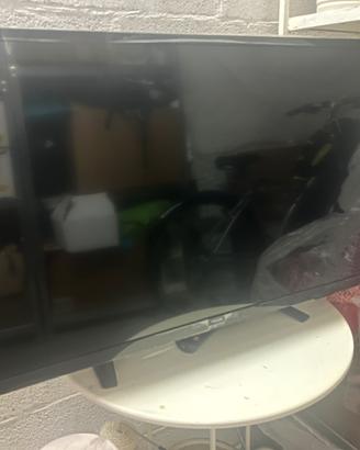 Smart TV Philips 32” Full HD funzionante
