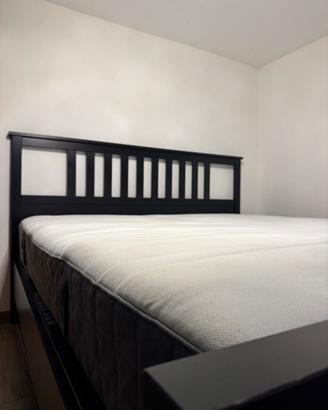 Letto matrimoniale con materasso