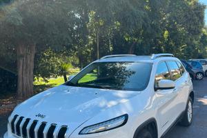 Auto Jeep Cherokee