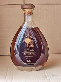 Grappa berta vent'anni  sigillata 1982 senza scato