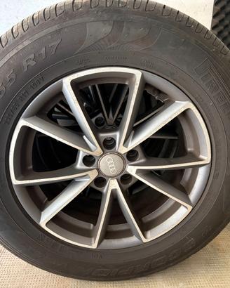 Gomme Pirelli Scorpion 235/65 R17 con cerchi Audi