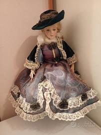 Bambola da collezione in porcellana stile vintage 