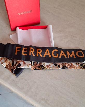 Ferragamo bandeau foulard in seta nuovo con scatol