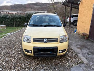 Fiat Panda 4x4 climbing 1200cc