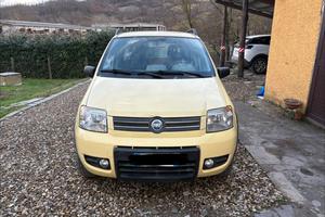 Fiat Panda 4x4 climbing 1200cc