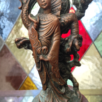 Lampada con doppia scultura in rame