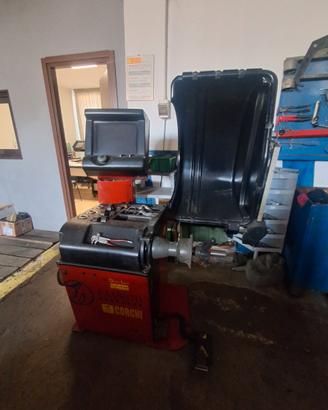 Attrezzatura Officina Meccanica