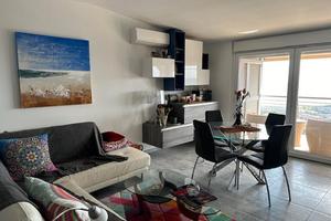 Quadrilocale con vista mare mozzafiato