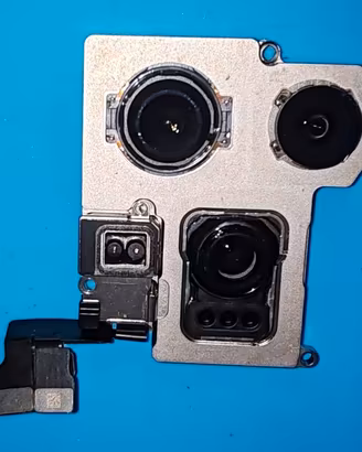 fotocamera posteriore per iPhone 16 pro 
