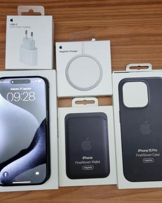 Iphone 15 pro 256gb + accessori
