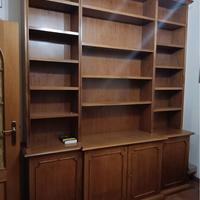 Libreria in noce di alta falegnameria